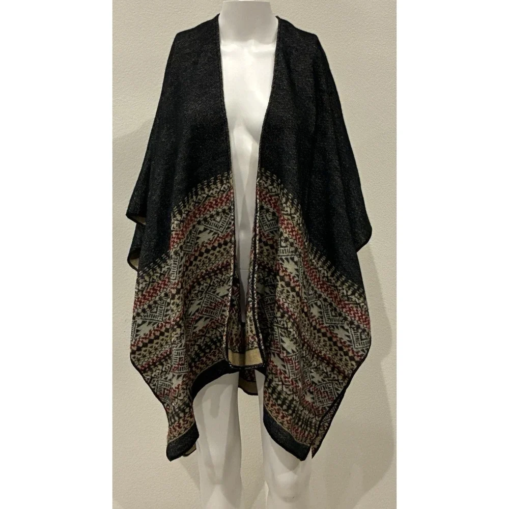 Gray Geometrical Pattern Boho Poncho OS Sustainable Tribal Quagga Green Label
